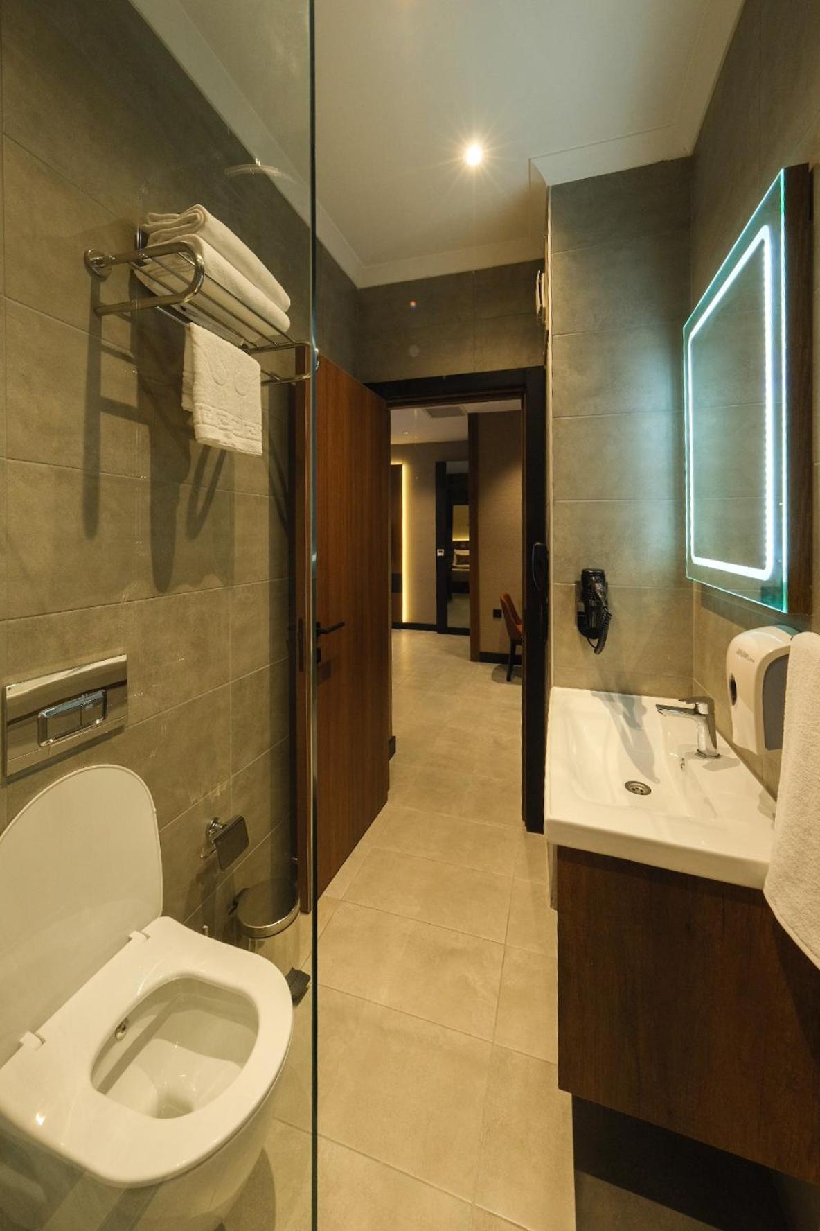 The Kailyn Hotels&Suites Atasehir Istanbul Exterior photo